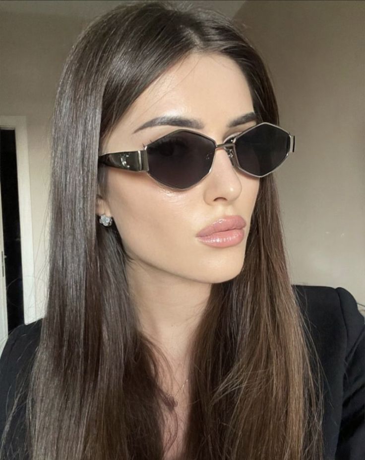 Midnight Hex Sunglasses đ