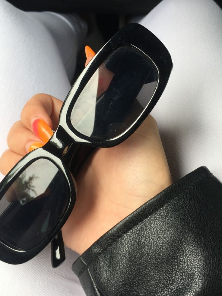 Hailey Black Sunglasses