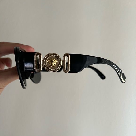 Versace Medusa Black