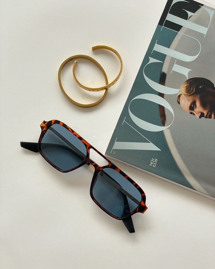 Blue Lenses Sunglasses 💙