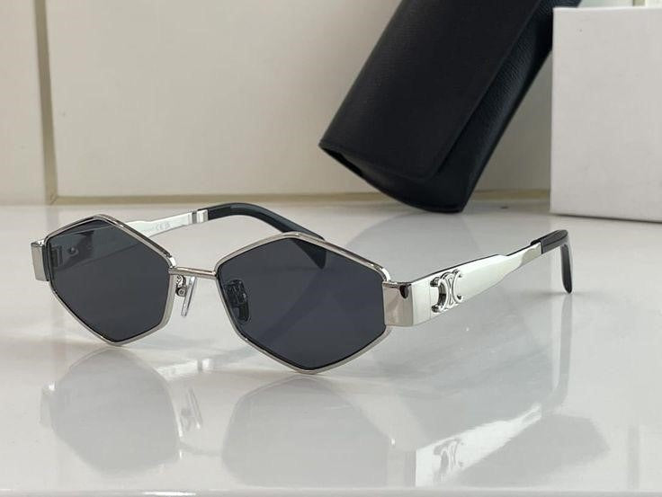 Midnight Hex Sunglasses 🌑