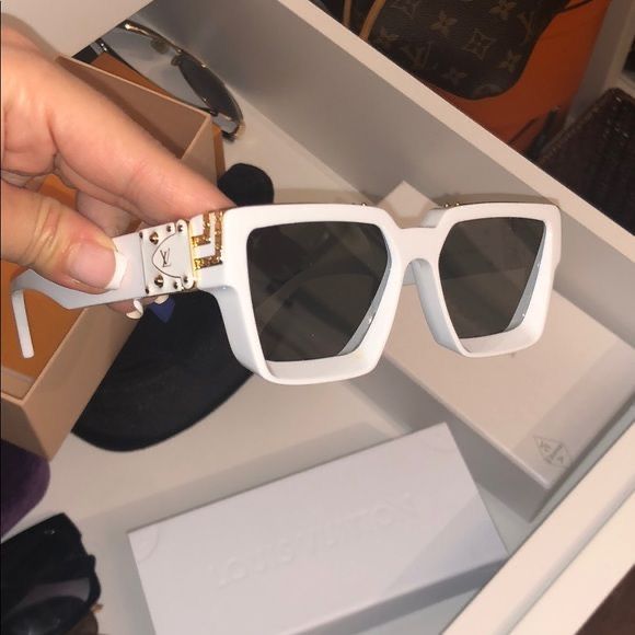 Lv Sunglasses