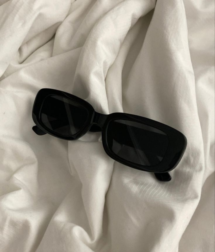 Hailey Black Sunglasses